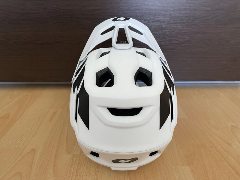 Nová, nikdy nepoužitá integrální helma O’neal SL1 Crest