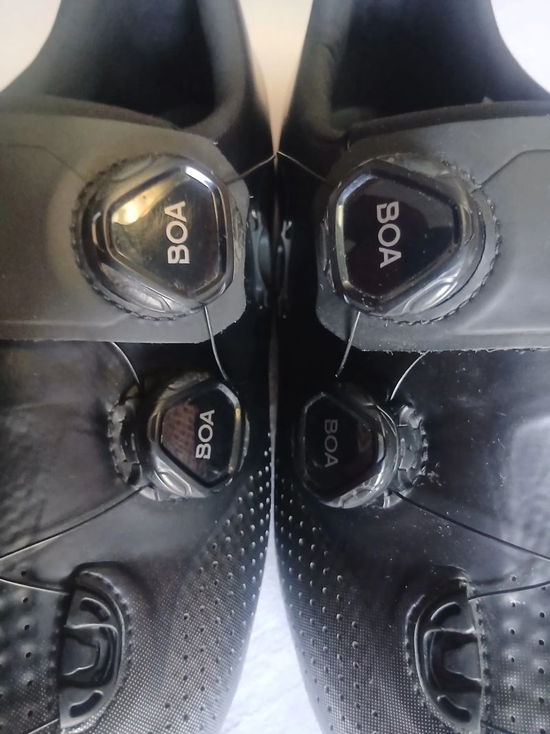 Karbonové, široké tretry, vel.45