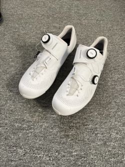 Sh rc903 bile velikost 47