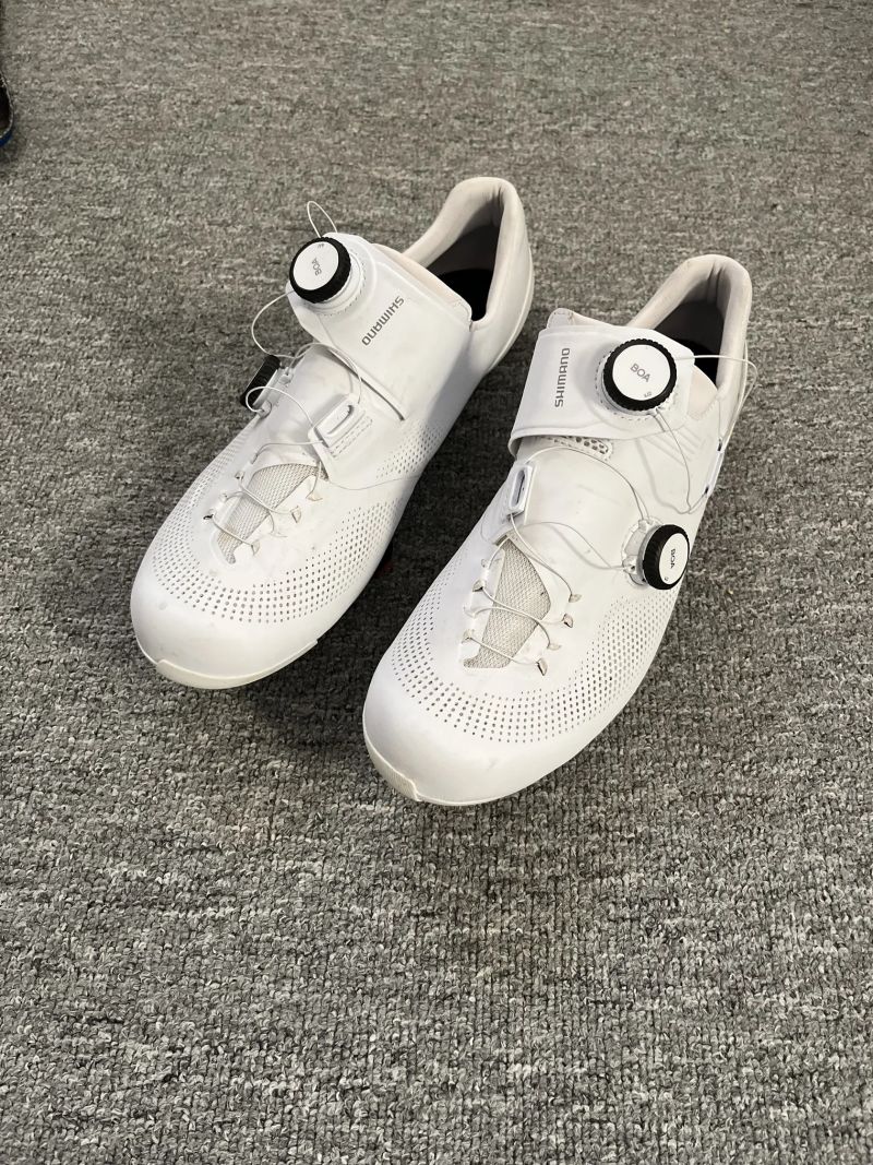 Sh rc903 bile velikost 47