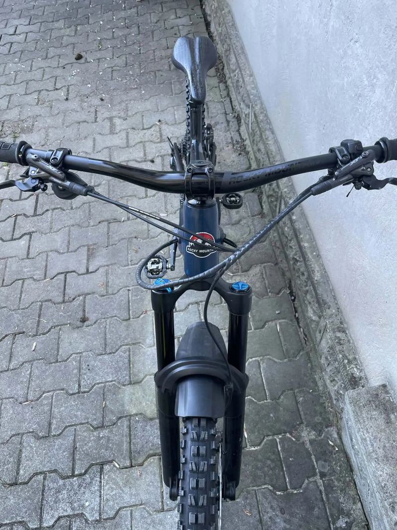 Rocky Mountain Powerplay A70, Fox 38, 108Nm, 1000W, XL, nová kola