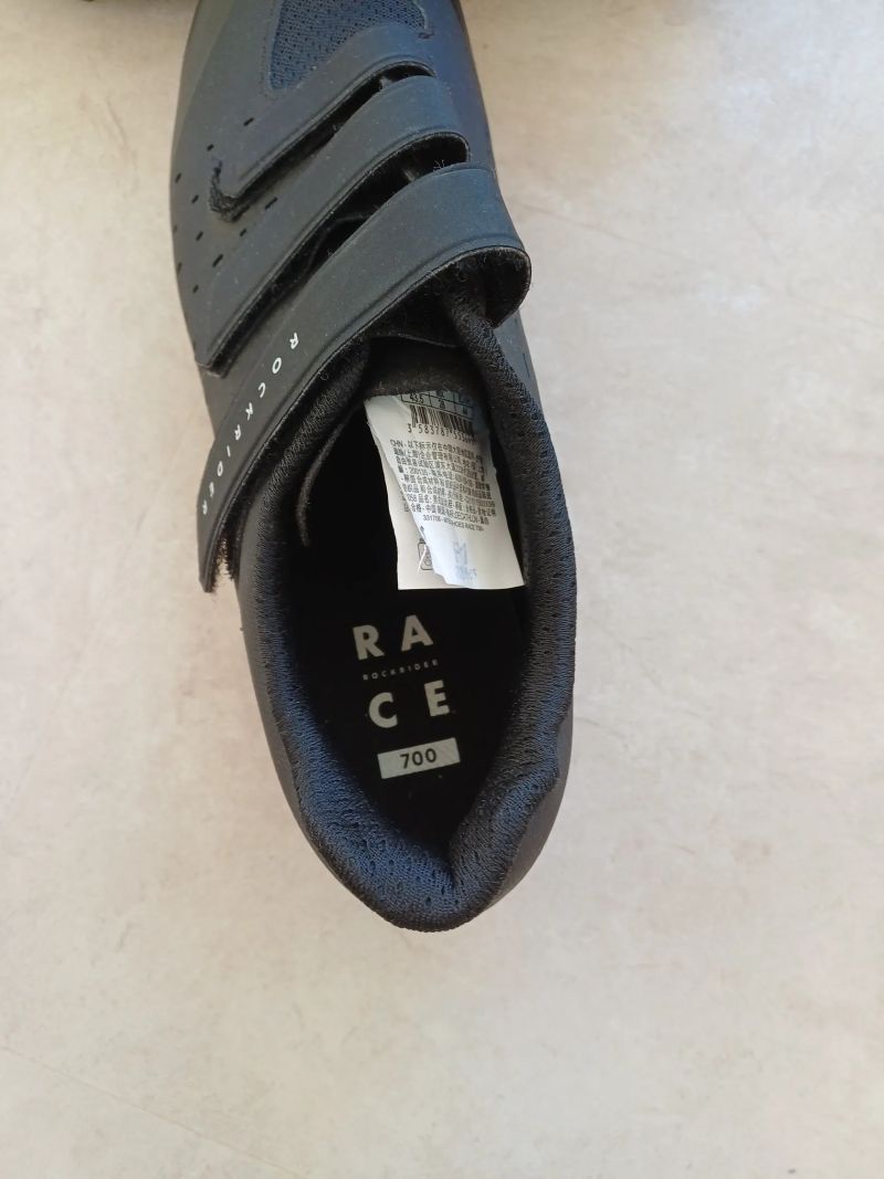 Tretry na kolo Rockrider Xc Race 700 včetně nových kufrů velikost 44