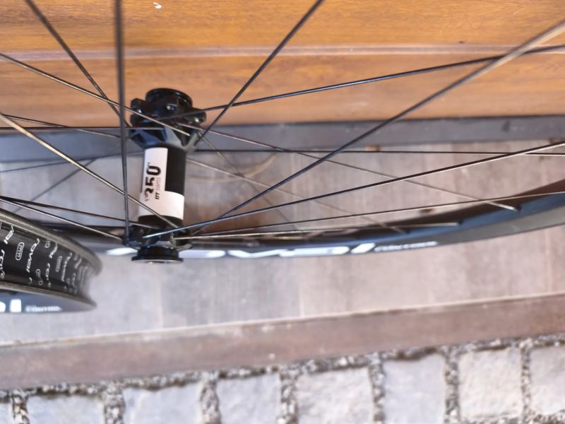 Zapletená kola ROVAL Control carbon 622x29 Boost DTswiss 350 SRAM XD