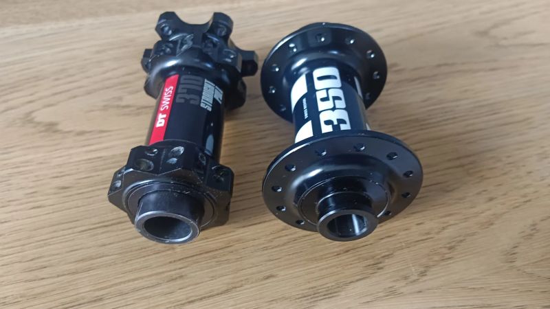 přední náby DTswiss 350 12x100 a DTswiss 370 15x100