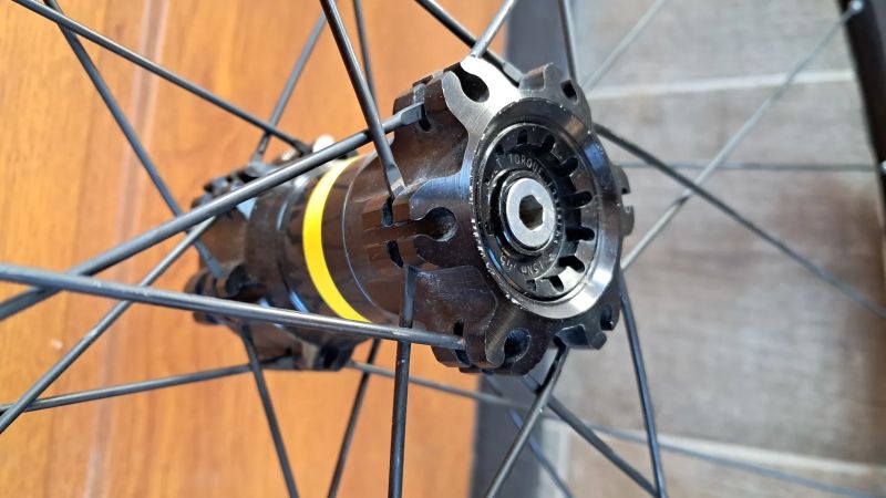 Sada zapletených kol pro Cannondale lefty 29"