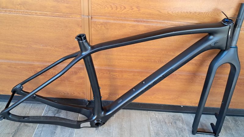 celokarbonová rámová sada VPace C3M pro 29 kola velikosti L 48cm pro 170-185cm