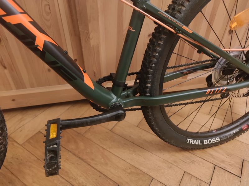 Rock Machine Blizz 27 HD