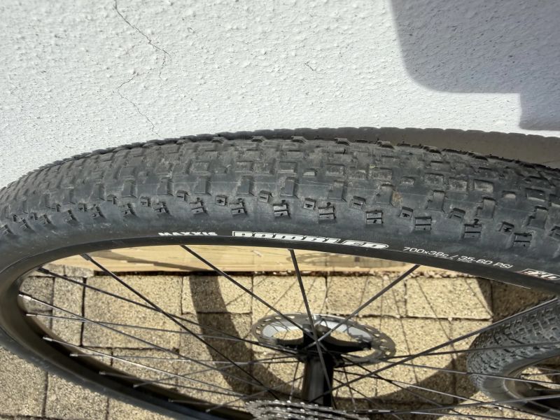 Zapletená kola WTB STi23 