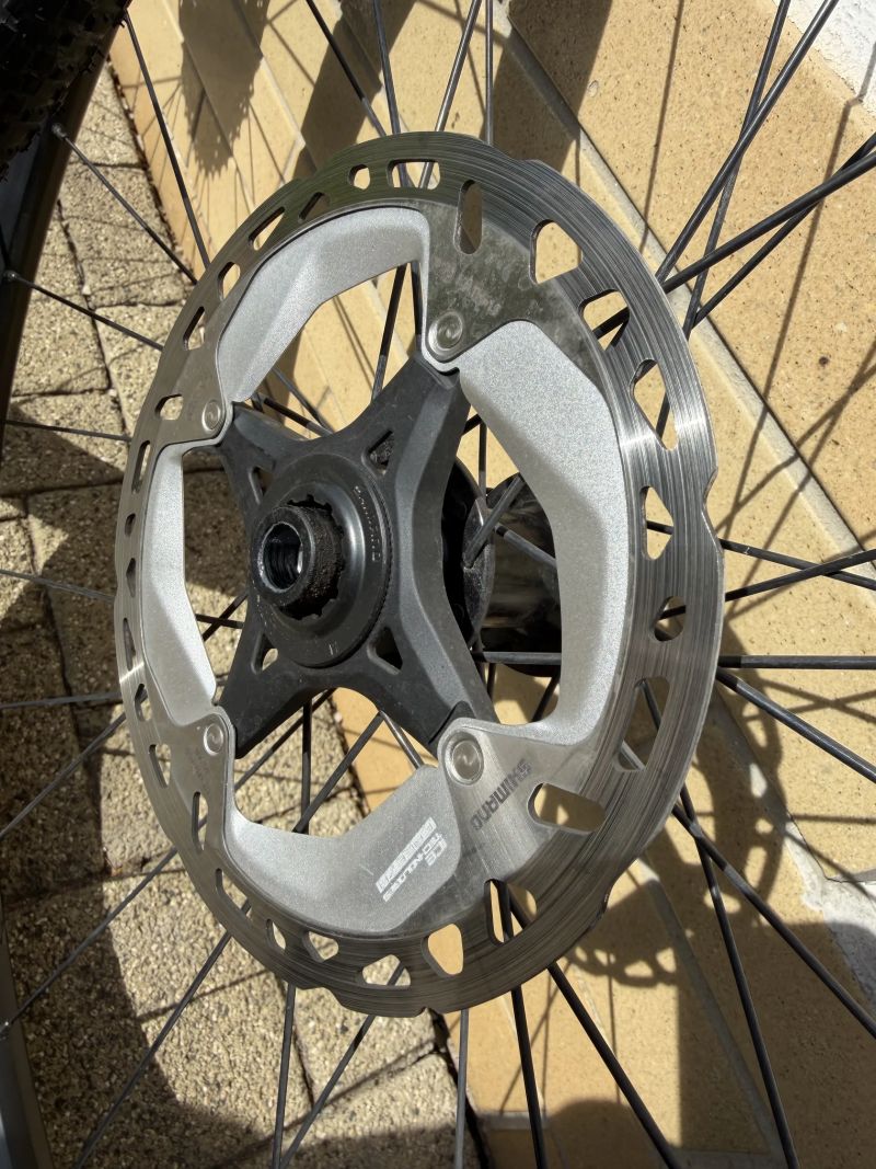 Zapletená kola WTB STi23 