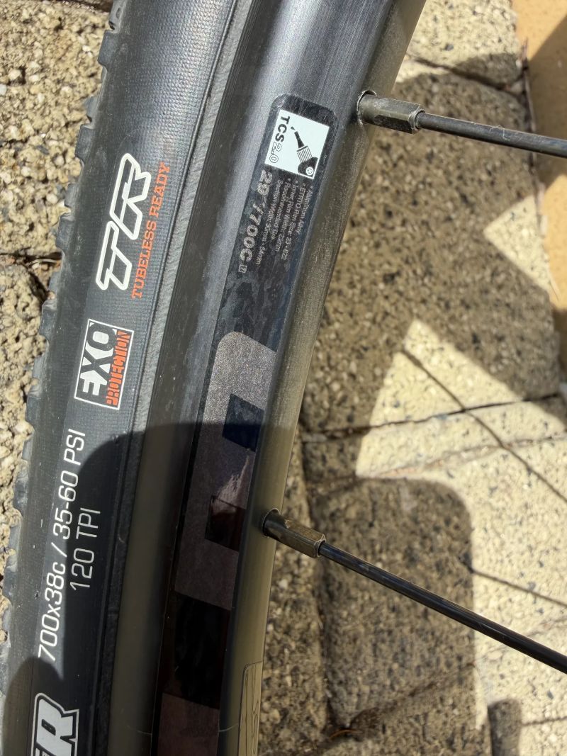 Zapletená kola WTB STi23 