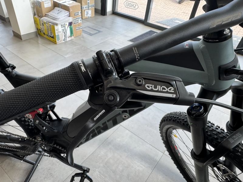 Fantic XTF 1.5 RACE - bezdrátové řazení - vel. M