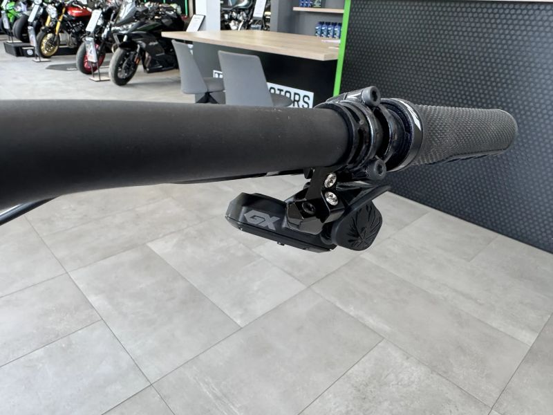 Fantic XTF 1.5 RACE - bezdrátové řazení - vel. L