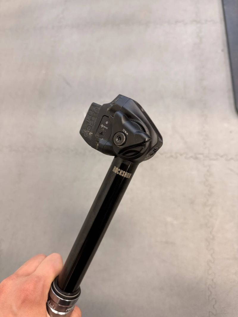 Teleskopická sedlovka RockShox Reverb AXS