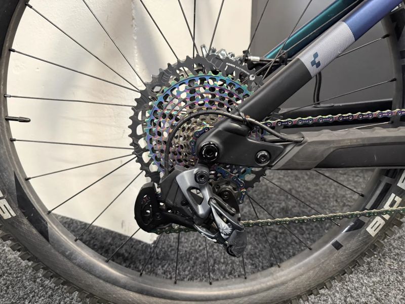 CUBE Stereo Hybrid 160HPC SLT 750 vel.M 2024 648KM KARBON