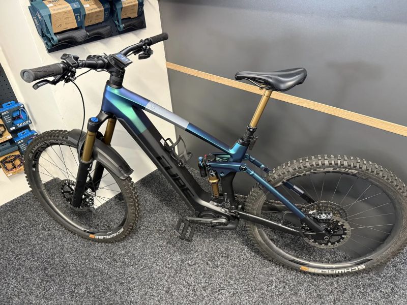 CUBE Stereo Hybrid 160HPC SLT 750 vel.M 2024 648KM KARBON