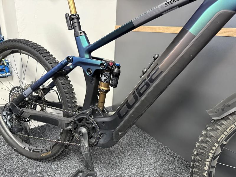 CUBE Stereo Hybrid 160HPC SLT 750 vel.L 2024 1562KM KARBON