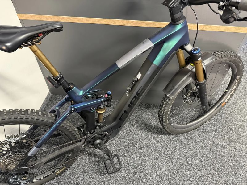 CUBE Stereo Hybrid 160HPC SLT 750 vel.L 2024 1562KM KARBON