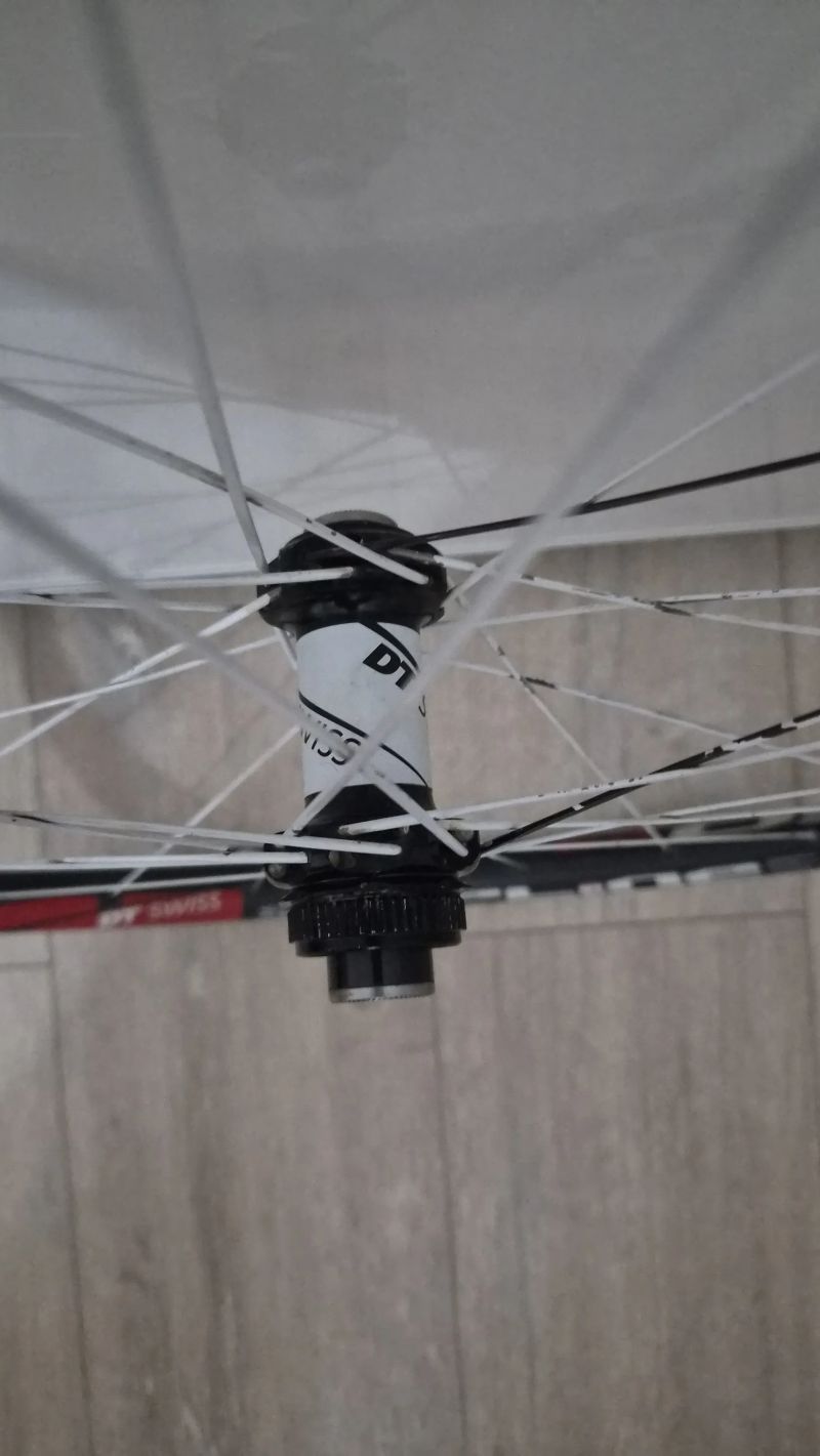 DT Swiss XRC 1250 SPLINE karbonová kola 