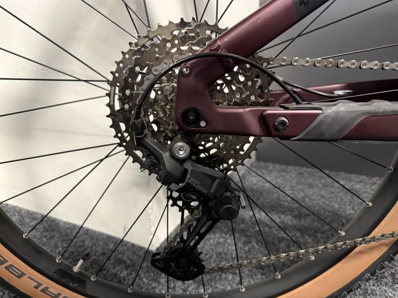 CUBE Stereo Hybrid 120 ONE 750 vel.M 2024 936km 