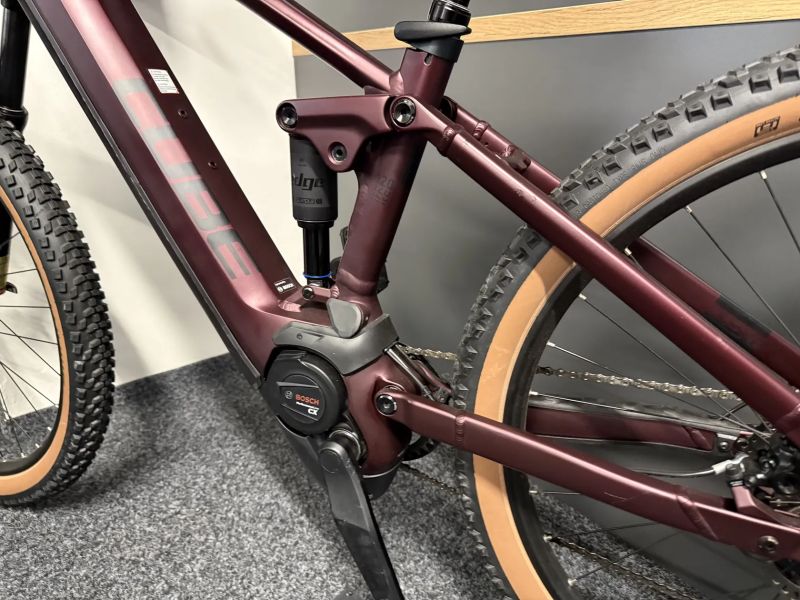 CUBE Stereo Hybrid 120 ONE 750 vel.M 2024 936km 