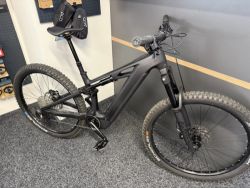 CUBE Stereo Hybrid ONE44 HPC RACE 800 vel.M 2025 120km TOP