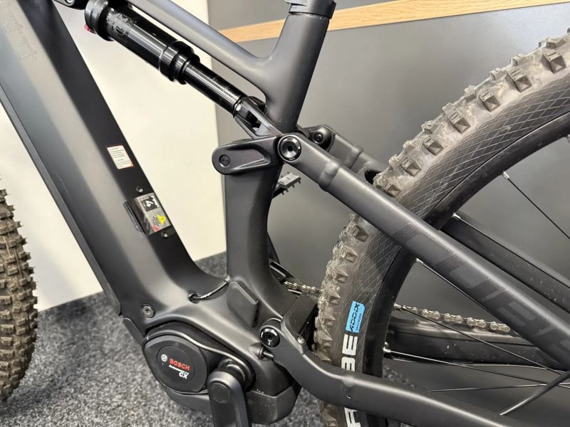 CUBE Stereo Hybrid ONE44 HPC RACE 800 vel.M 2025 120km TOP