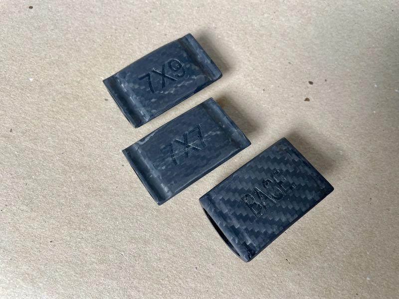 Karbonová sedlovka ELITAONE, offset 25mm 30,9mm 350mm