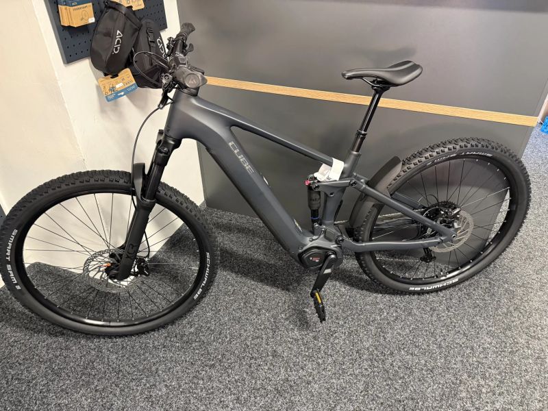 CUBE Stereo Hybrid ONE22 PRO 800 vel. L a XL 2026 do 50km