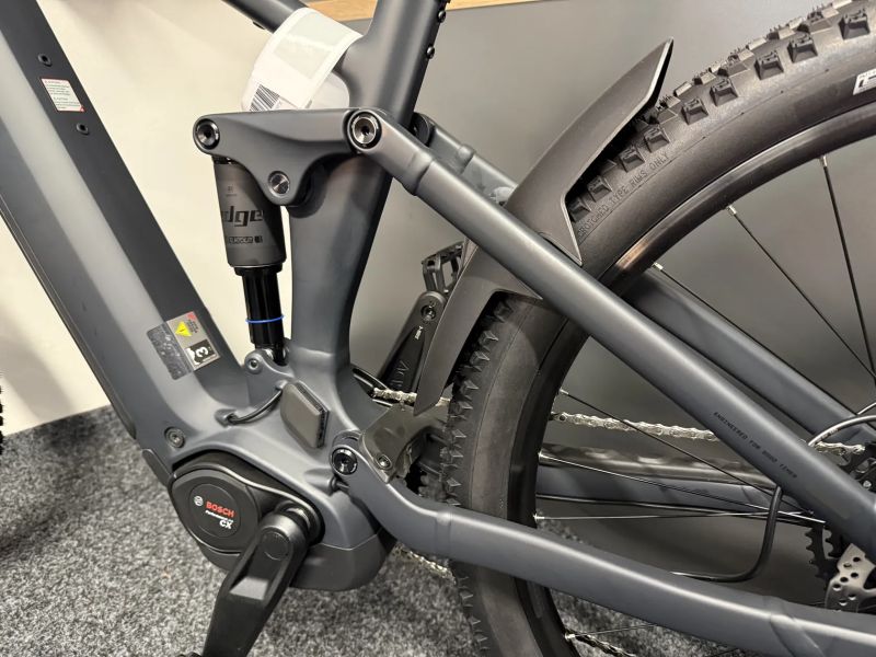 CUBE Stereo Hybrid ONE22 PRO 800 vel. L a XL 2026 do 50km