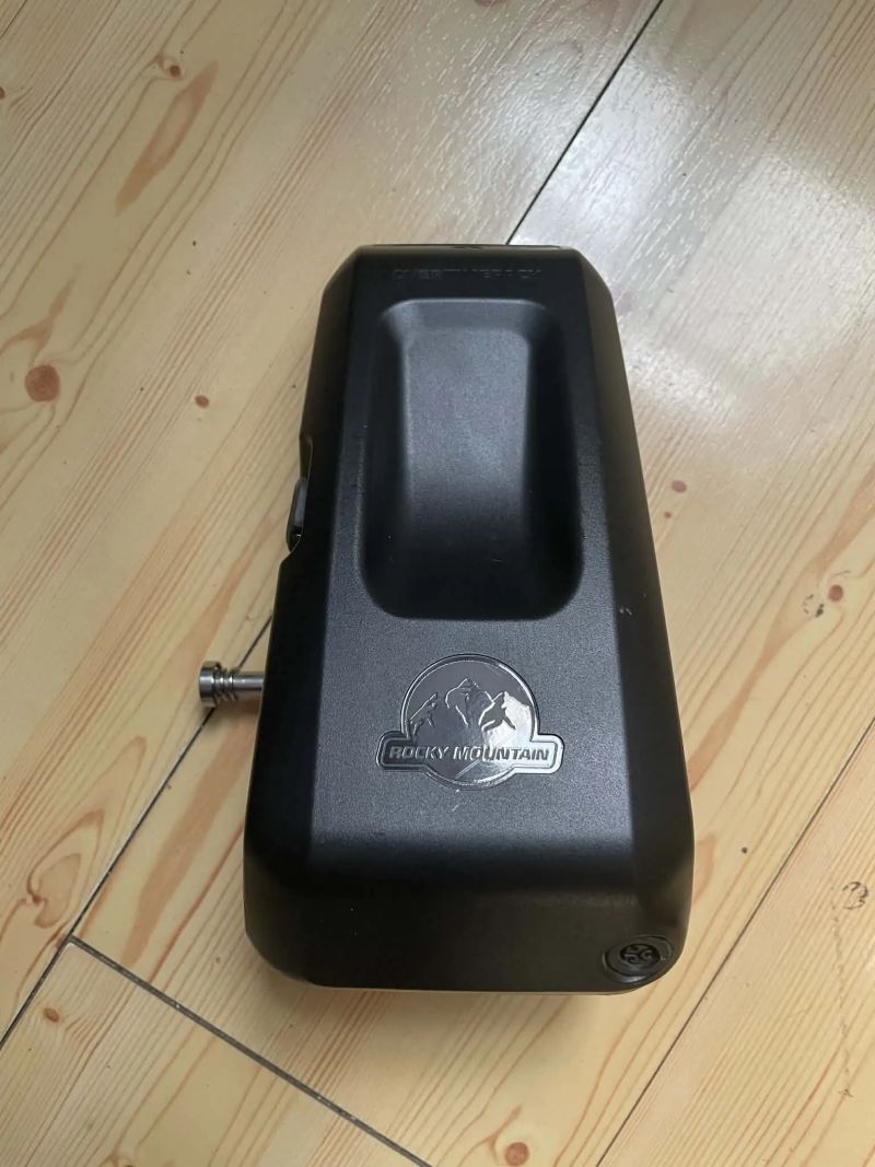 Zánovní externí baterie Rocky Mountain Overtimepack 2.0 314 Wh