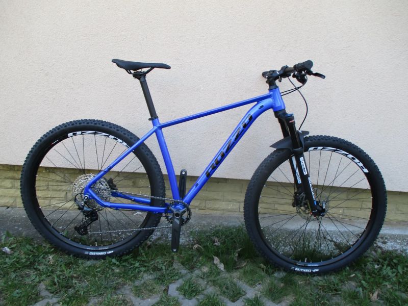 Nové 29" kolo ROZZO BOOST 30 19", Deore 1x12, vzduch. vidlice Suntour Raidon 34, pevné osy