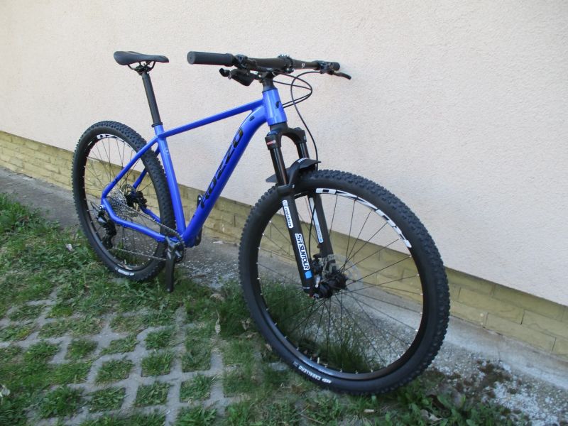 Nové 29" kolo ROZZO BOOST 30 19", Deore 1x12, vzduch. vidlice Suntour Raidon 34, pevné osy