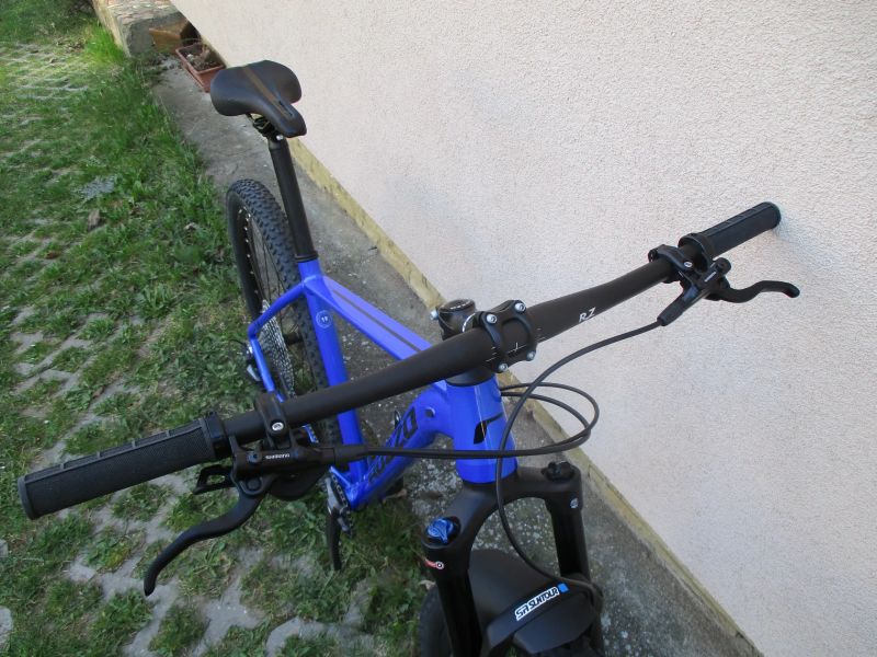 Nové 29" kolo ROZZO BOOST 30 19", Deore 1x12, vzduch. vidlice Suntour Raidon 34, pevné osy