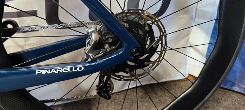 Prodám Pinarello Dogma F vel. 54, SRAM RED 2x12