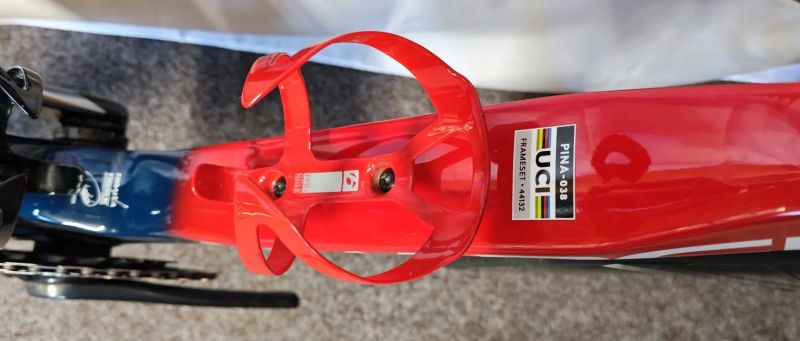 Prodám Pinarello Dogma F vel. 54, SRAM RED 2x12