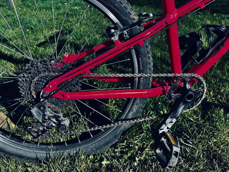 růžové dívčí kolo Specialized 24
