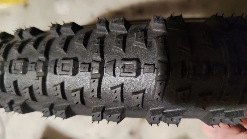 Plášť MTB 29 Hutchinson kraken 2,3