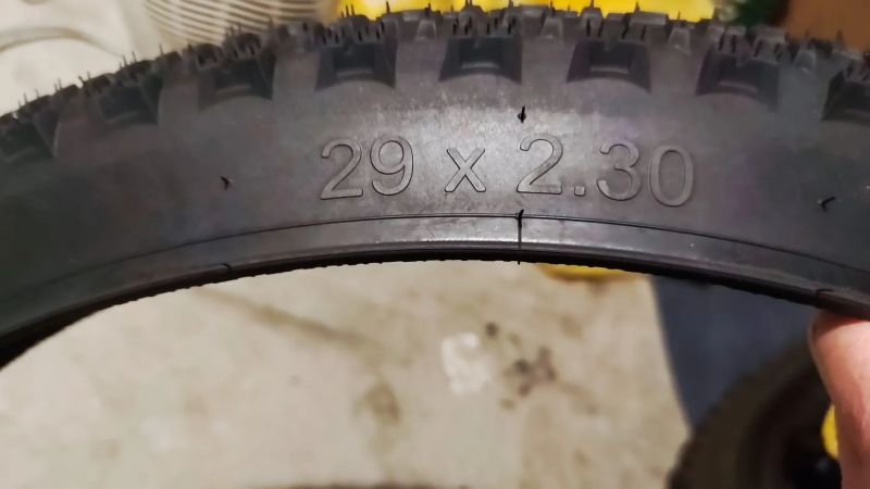 Plášť MTB 29 Hutchinson kraken 2,3