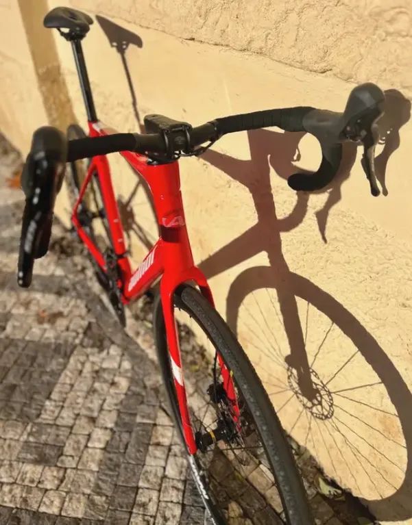 Top silniční karbonové kolo Author Charisma 55 / Shimano 2x12speed / hydraulické br. / pro 186-190cm