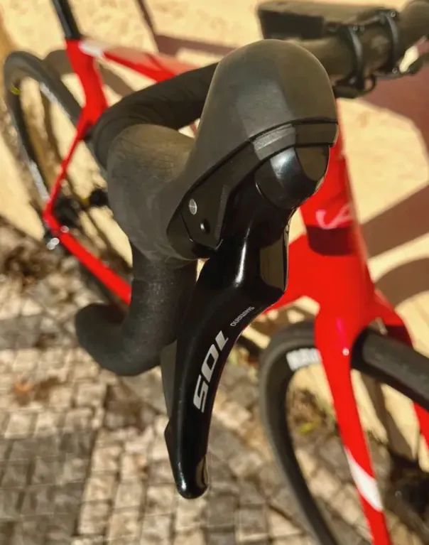 Top silniční karbonové kolo Author Charisma 55 / Shimano 2x12speed / hydraulické br. / pro 186-190cm