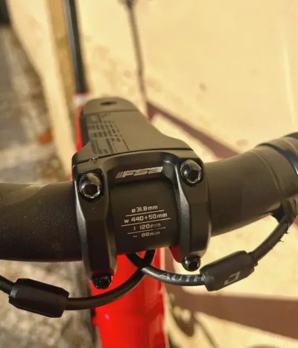 Top silniční karbonové kolo Author Charisma 55 / Shimano 2x12speed / hydraulické br. / pro 186-190cm