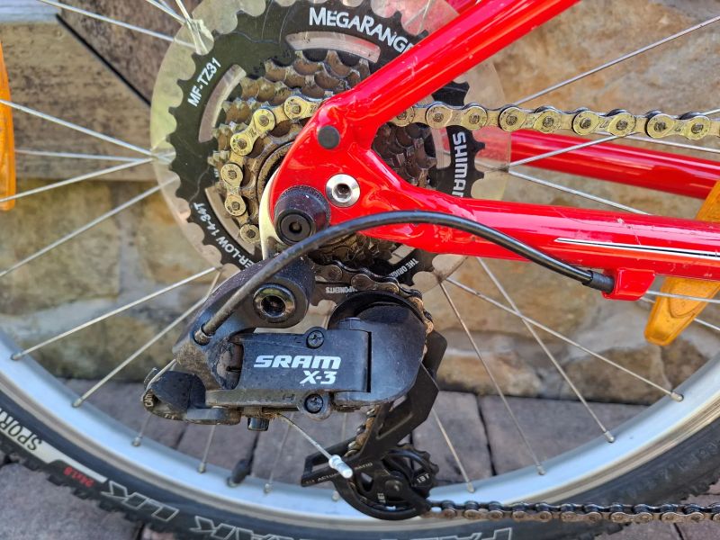 Specialized Hotrock 24