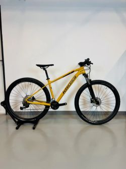 Horské kolo Kross LEVEL 2.0 L - žlutá