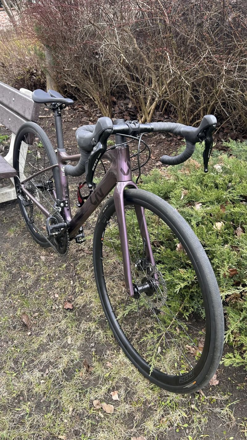 LIV Avail Advanced 2 - Sleva