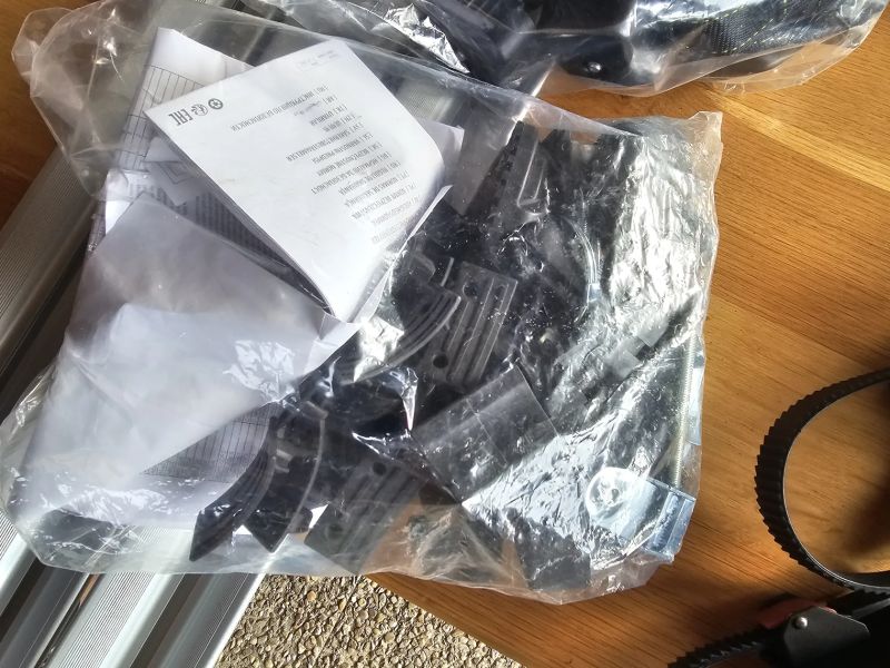 NOVÝ NOSIČ PRO 3KOLA NA ZADNÍ DVEŘE PC 5500,-