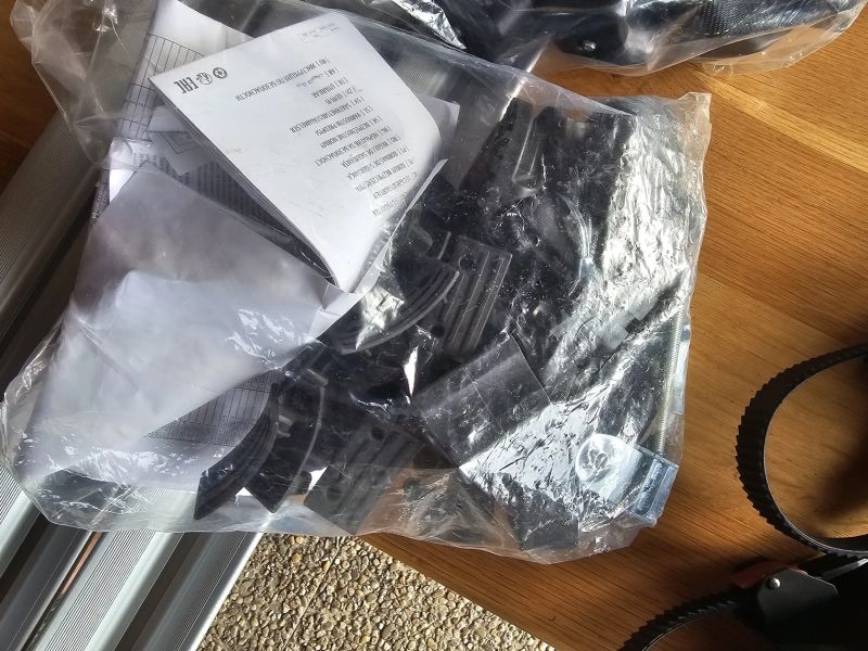 NOVÝ NOSIČ PRO 3KOLA NA ZADNÍ DVEŘE PC 5500,-