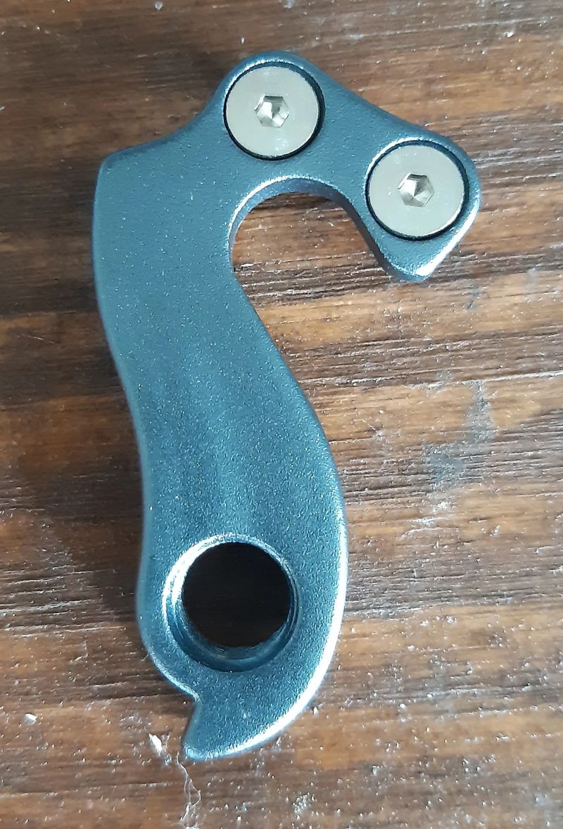 Výprodej patek / držáků přehazovačky / Uni / Canyon