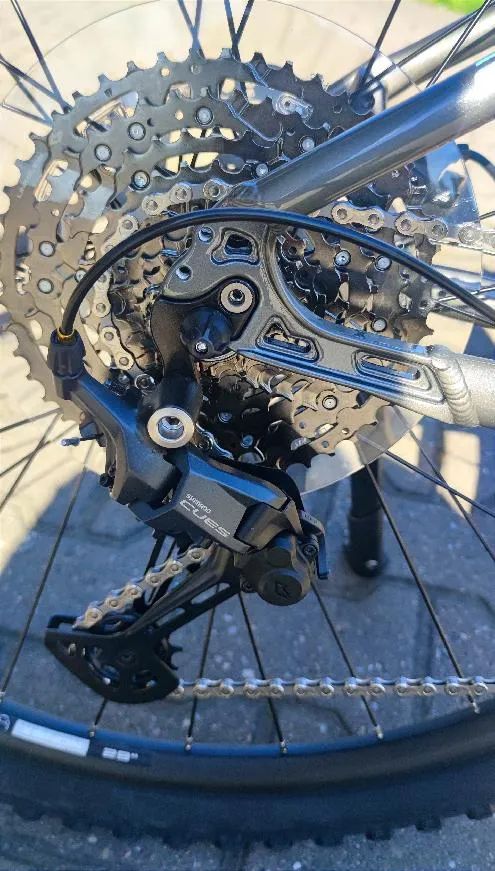 Prodám nové elektrokolo zn. Author Enigma stříbrná/zelená za cenu 45590 Kč