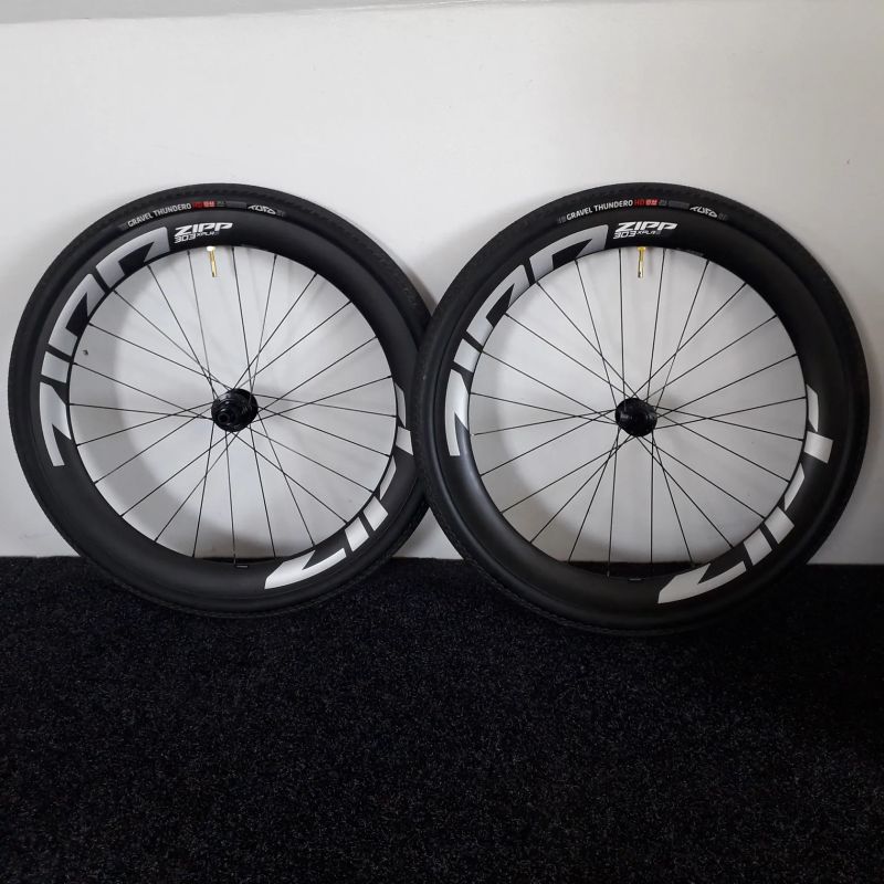 ZIPP 303 XPLR S TOP STAV