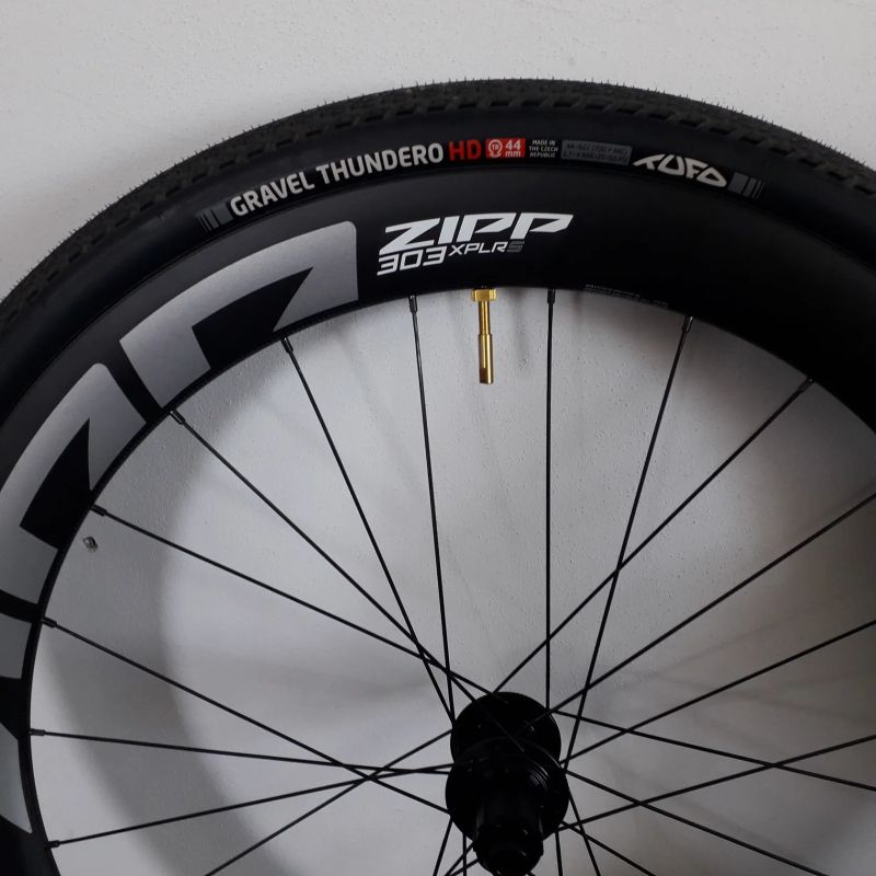 ZIPP 303 XPLR S TOP STAV